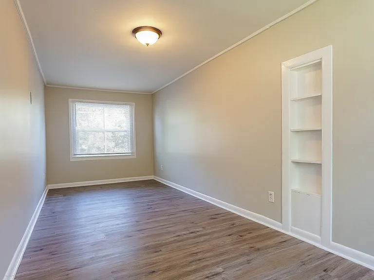 700 Robison Dr — Photo 9