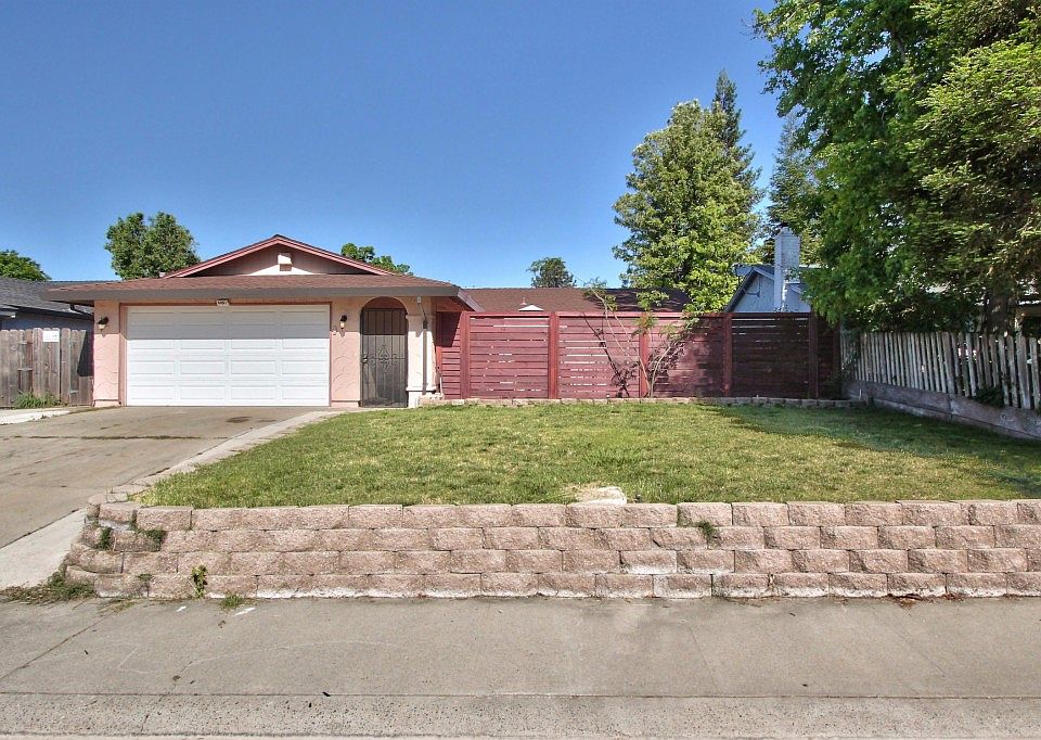 1st image of 4061 Farmer Way