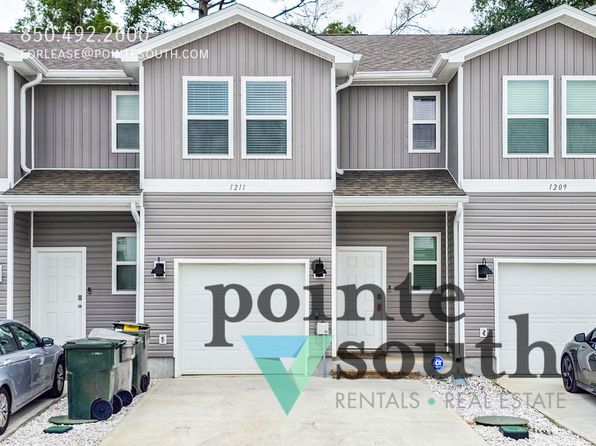 1211 Fairchild Village Dr