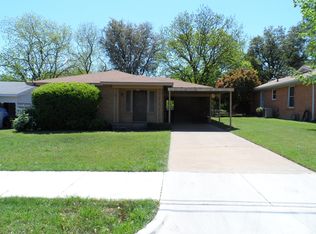 1209 Poindexter Ave, Cleburne, TX 76033