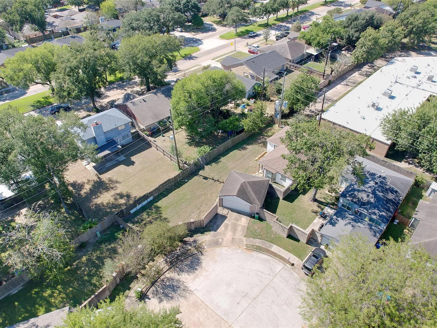 3 bed, 2.0 bath, 1368 sqft, $1,680 — Photo 4