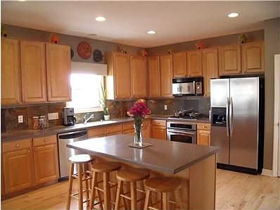 2nd image of 4045 Landhigh Lakes Dr