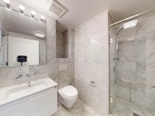 237 East 34th Street image 24 of 40