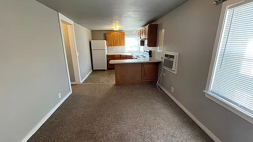 703 Goingsnake St Photo 1