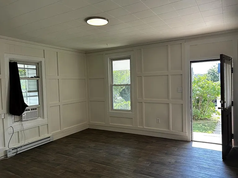 6920 Maryland Ave — Photo 11