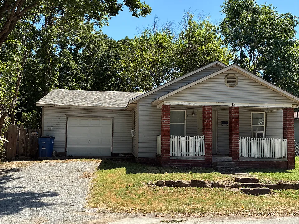 825 S 64th West Ave