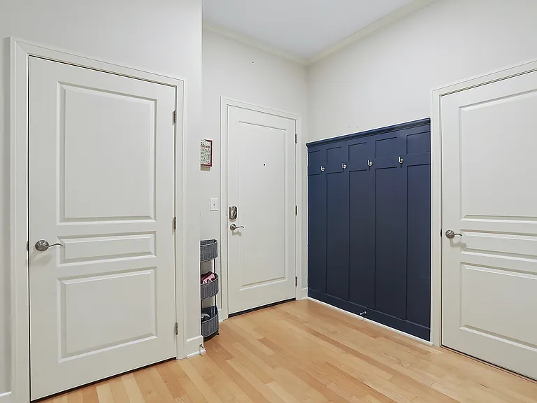 7707 Bluebonnet Blvd #321 — Photo 13