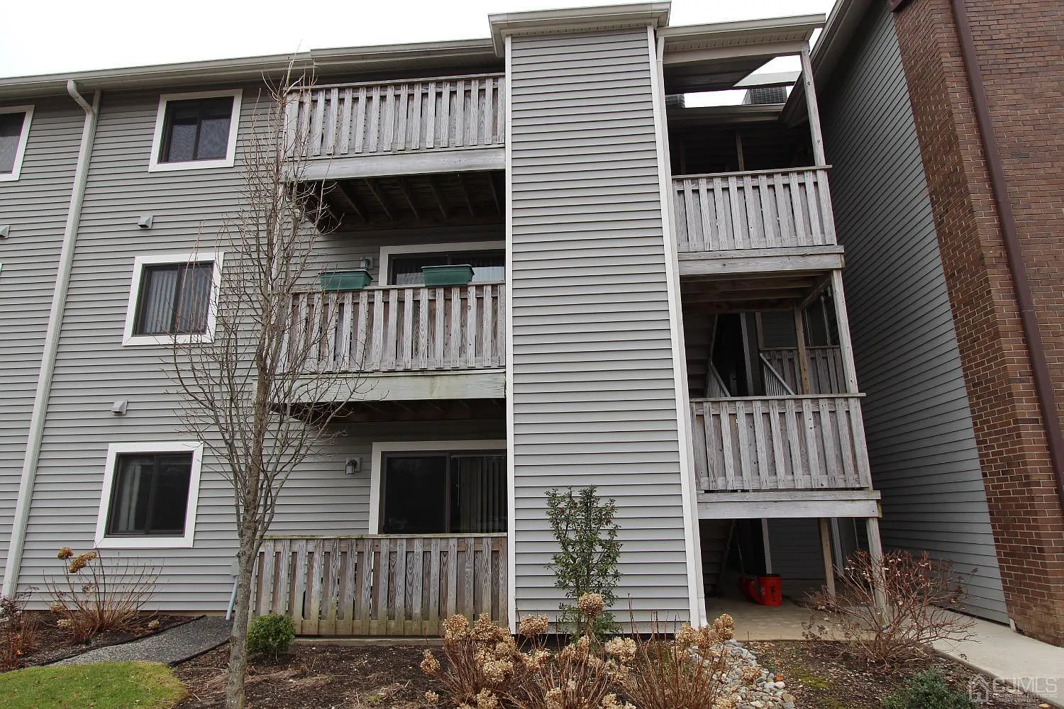 1 bed, 1.0 bath, 667 sqft, $1,950 — Photo 2