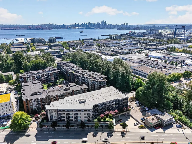 725 Marine Dr #50 — Photo 10