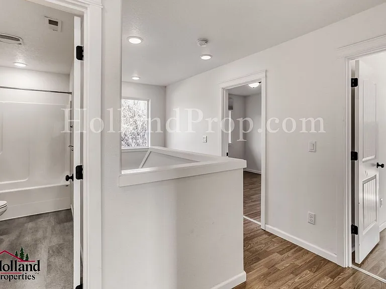 2327 Turnbull Ct — Photo 4