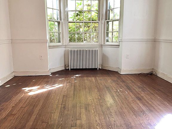 4th image of 214 Atkins Ave