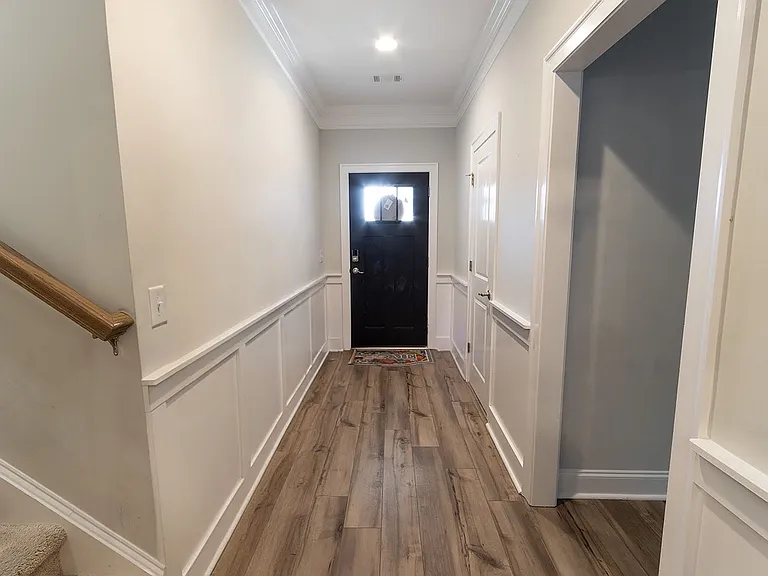 146 Lenore Ct — Photo 5