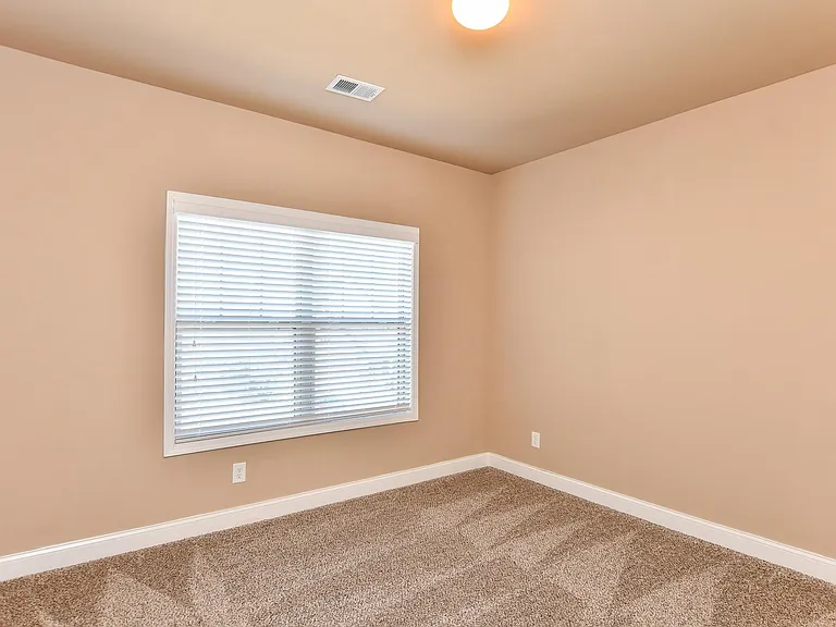 38 Ramapo Ct — Photo 52