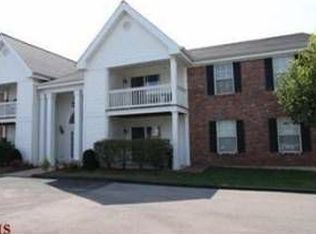 3621 Tracey Rich Rd APT 2A, Saint Louis, MO 63125