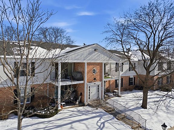 2nd image of 963 Golf Course Rd APT 5