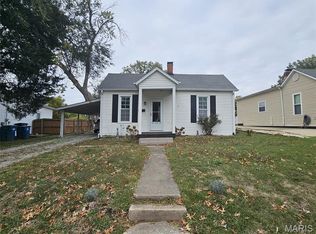 208 E Throp St, Troy, IL
