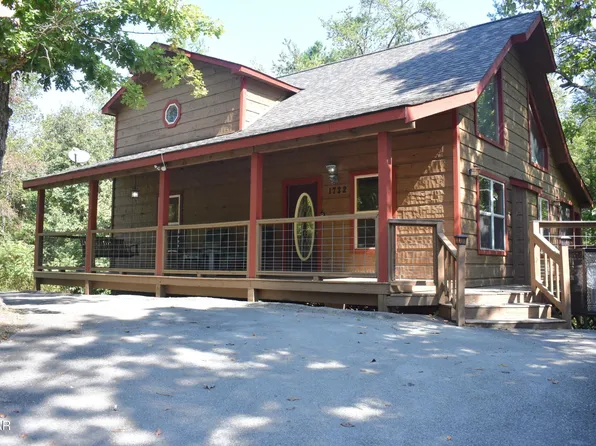1722 Scenic Woods Way, Sevierville, TN 37876