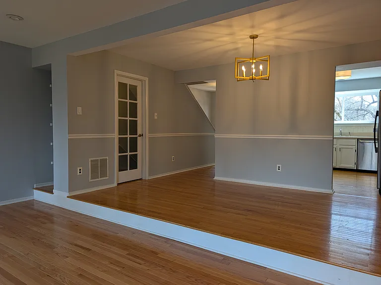 37 Whitehall Ct — Photo 6