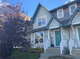 21203 60th Ave NW, Edmonton, AB T6M0H7