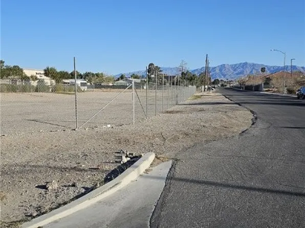 4940 Vegas Dr, Las Vegas, NV 89108