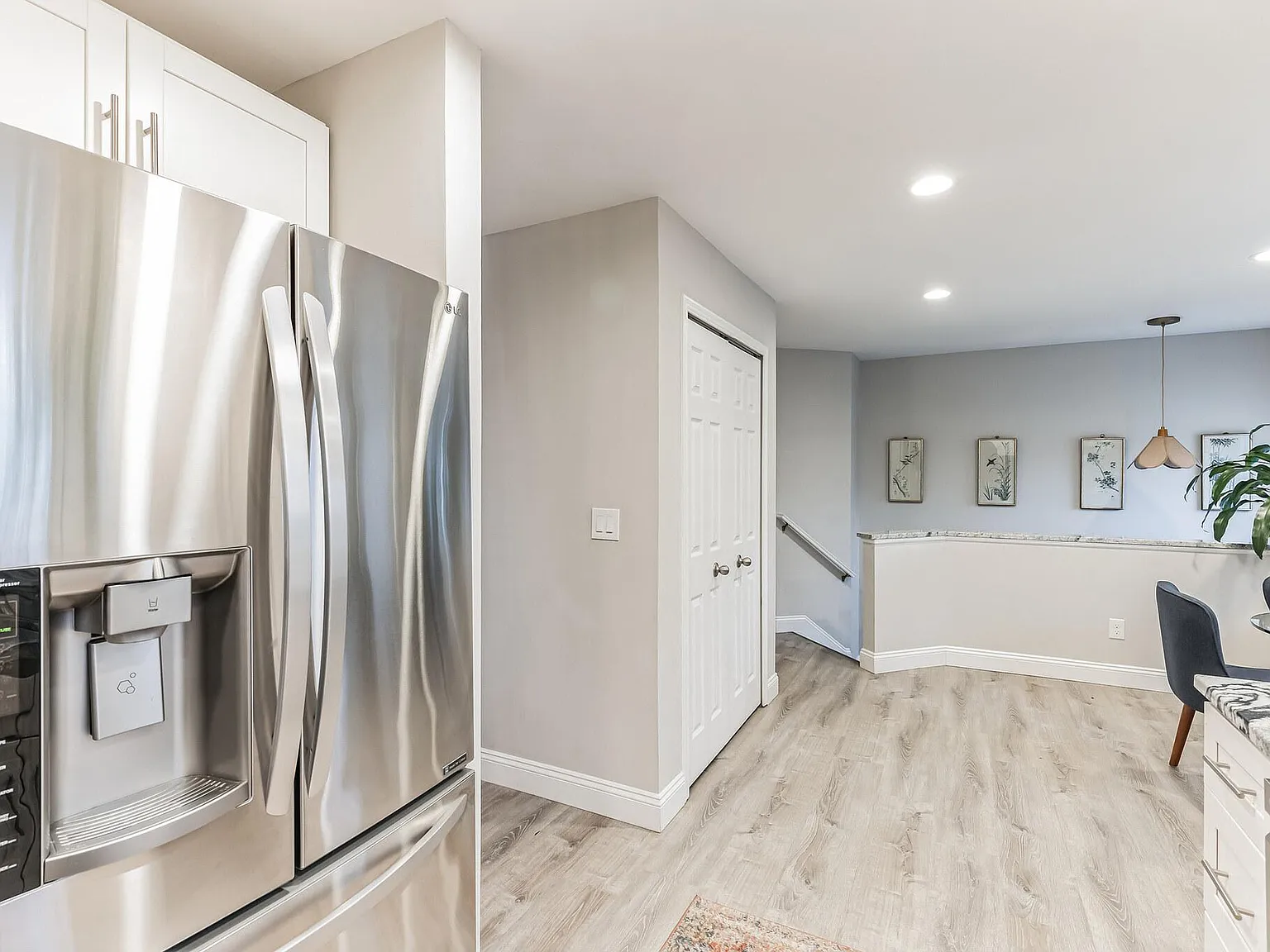 3 bed, 2162 sqft, $2,575 — Photo 3