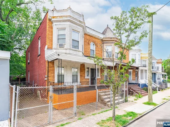 108 11th Ave, Newark, NJ 07107