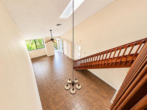 3rd image of 7111 Sportsmans Drive