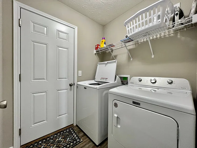 430 Ridgelawn Ave — Photo 7