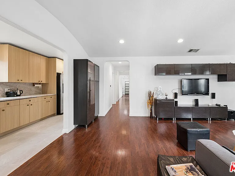 3707 Exposition Blvd — Photo 3