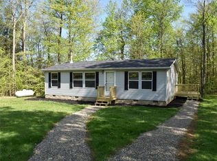 12186 McCarthy Rd, Conneaut Lake, PA 16316