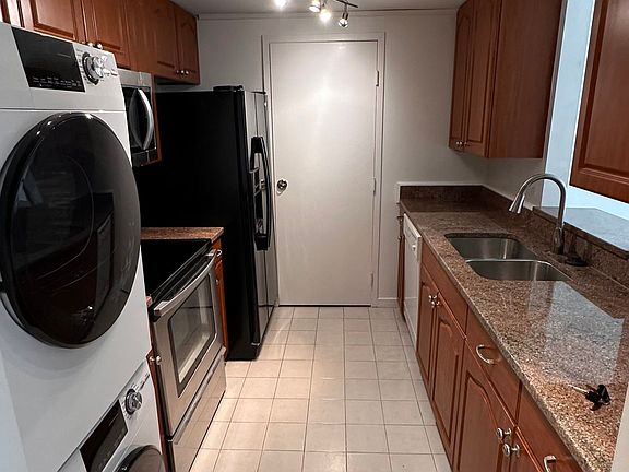 3rd image of 1530 Key Blvd APT 307