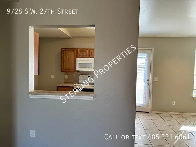 9728 SW 27th St — Photo 15