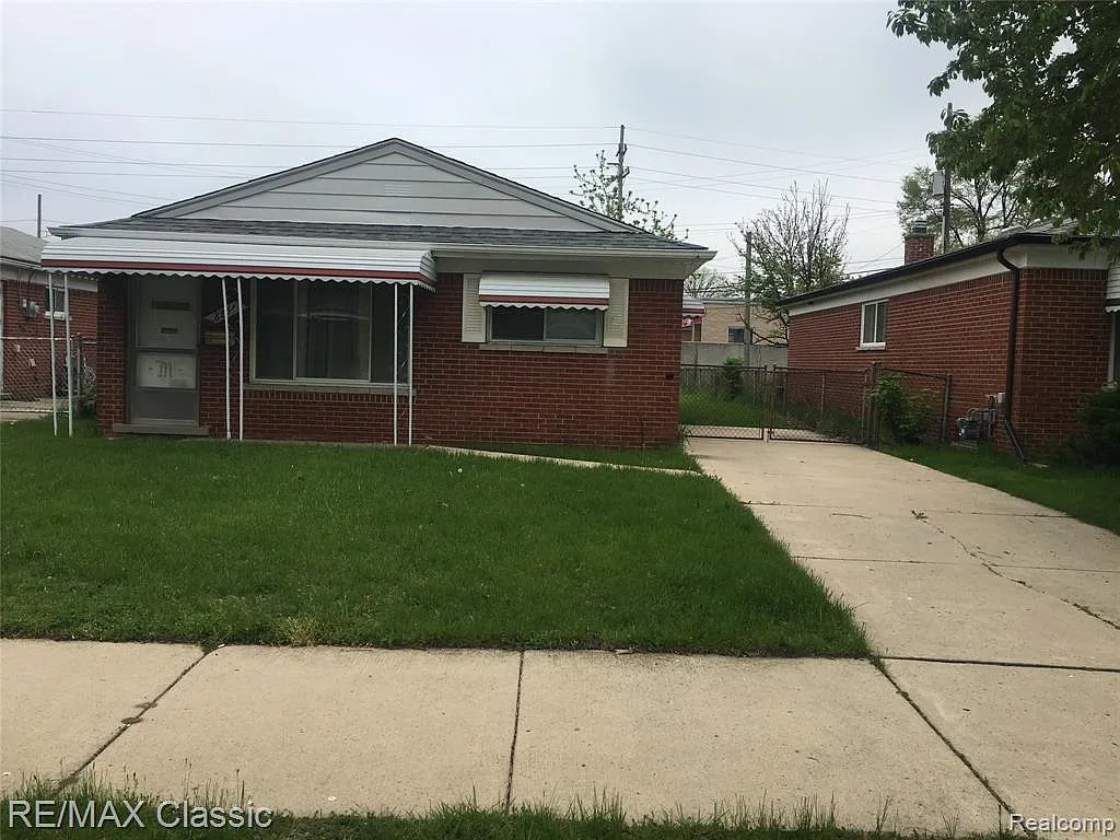 8854 Woodbine photo 1