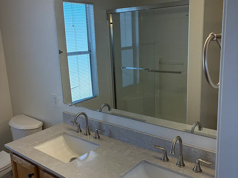 10422 W Windsor Blvd — Photo 30