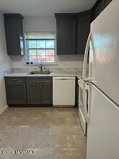 65 Cedar Ave #C14 — Photo 2