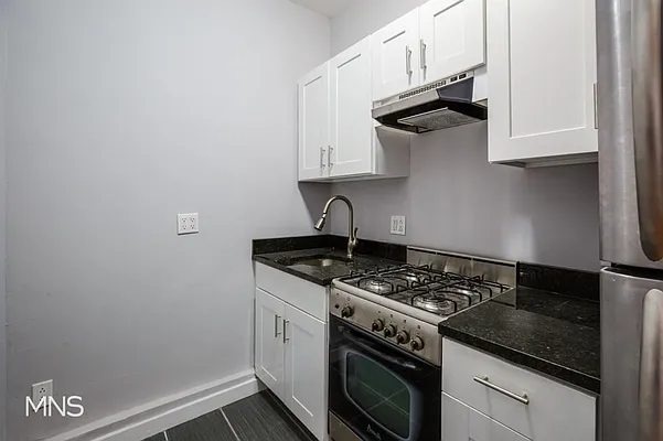 Rented by MNS Marketing | media 17