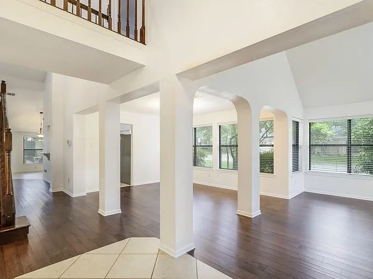 306 Applewood Dr — Photo 7
