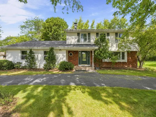 W4958 Golf Course Rd, Sherwood, WI 54169