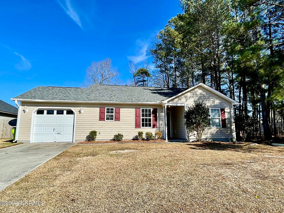 1st image of 104 Sweet Bay Dr
