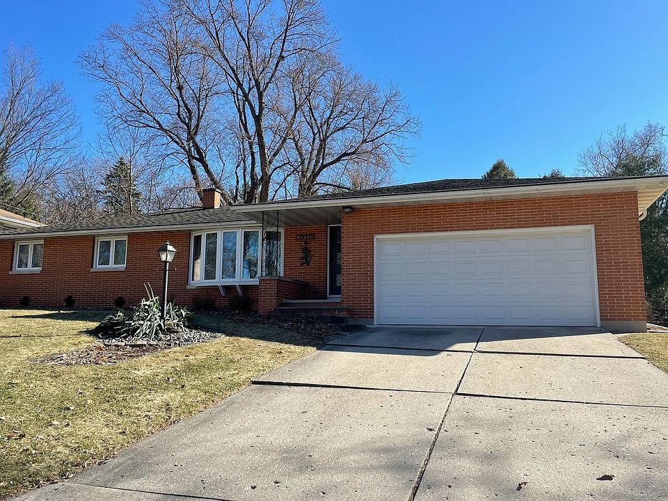 1st image of 2486 Leslie Dr