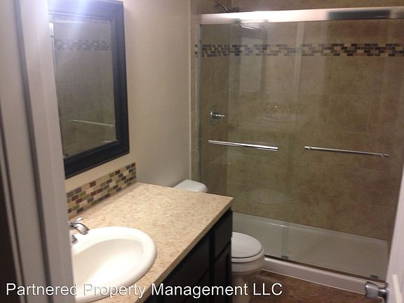 4th image of 5748 Rolling Bluff Ln
