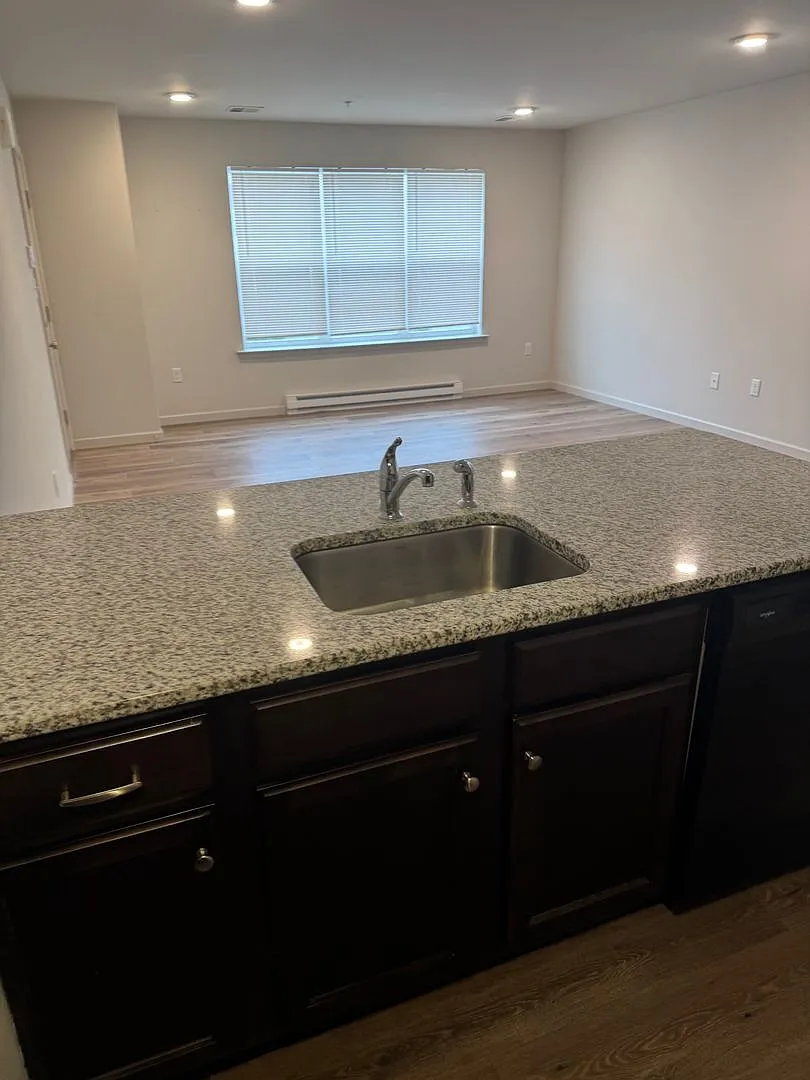 Pennsburg Beautiful 2 Bedroom 1.5 bath Townhome with garage $1,925/month — Photo 4