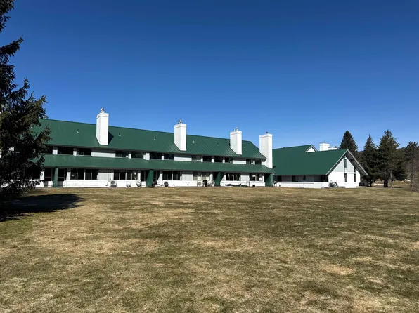 124 Village Green Drive #J, Stowe, VT 05672