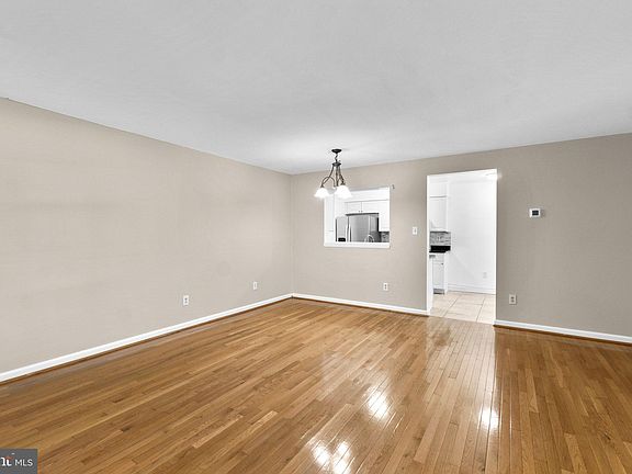 5th image of 14631 Monmouth Dr #10-111
