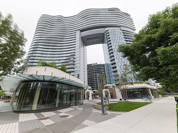2nd image of 89 Nelson St #1505