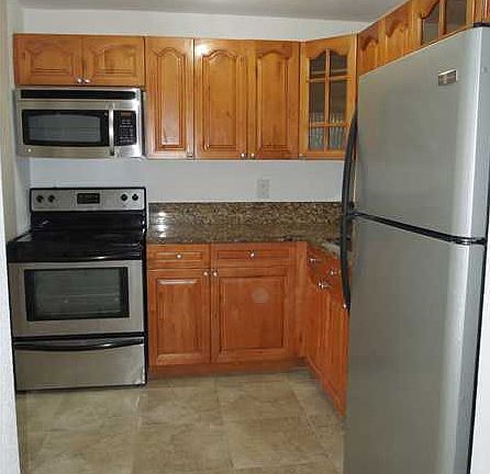3rd image of 8303 SW 142nd Ave APT D201