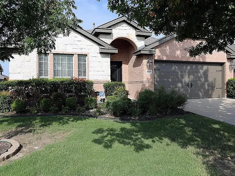 3623 Spring Run Ln — Photo 1