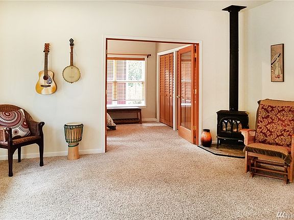 Fabulous, efficient natural gas stove.