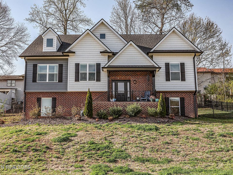 1st image of 117 Crossroads Blvd