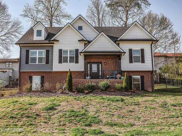 117 Crossroads Blvd, Oak Ridge, TN 37830